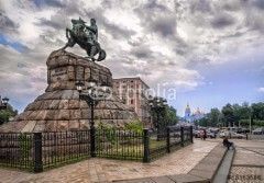 памятник Богдану Хмельницкомку